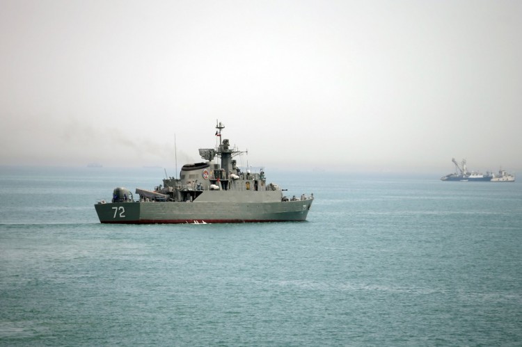 [玛丽]伊朗派遣军舰穿越红海，在美国杀死10人后赞扬“勇敢的”胡塞武装